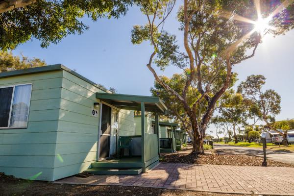 Meningie Budget Accommodation Egret Budget Cabin